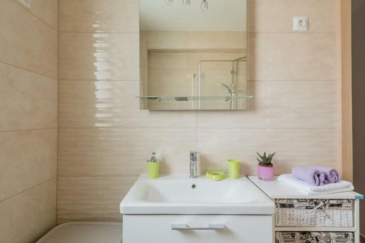 Villa Rosa With Swimming Pool Privlaka